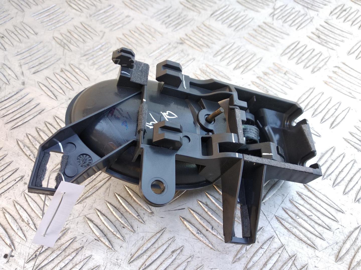 Ручка двери задней внутренняя левая