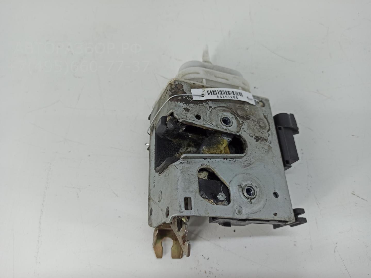 Замок двери передней правой