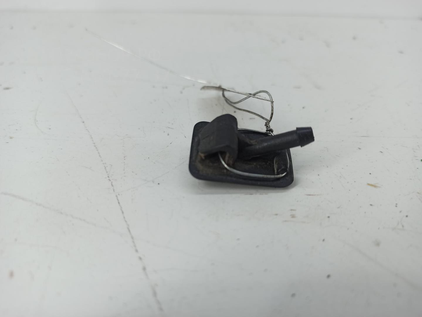 Форсунка омывателя лобового стекла