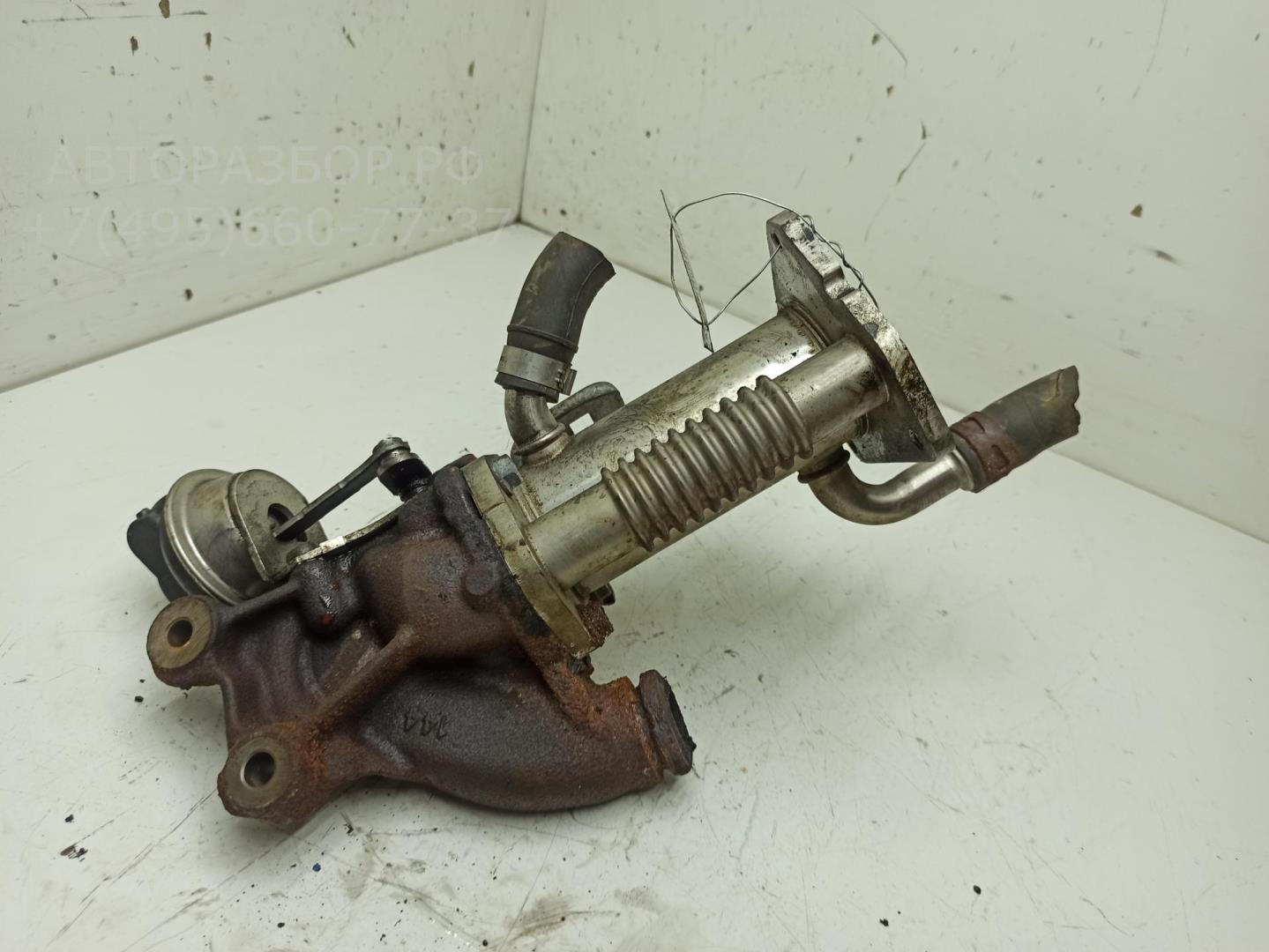 Тройник вентиляции картерных газов