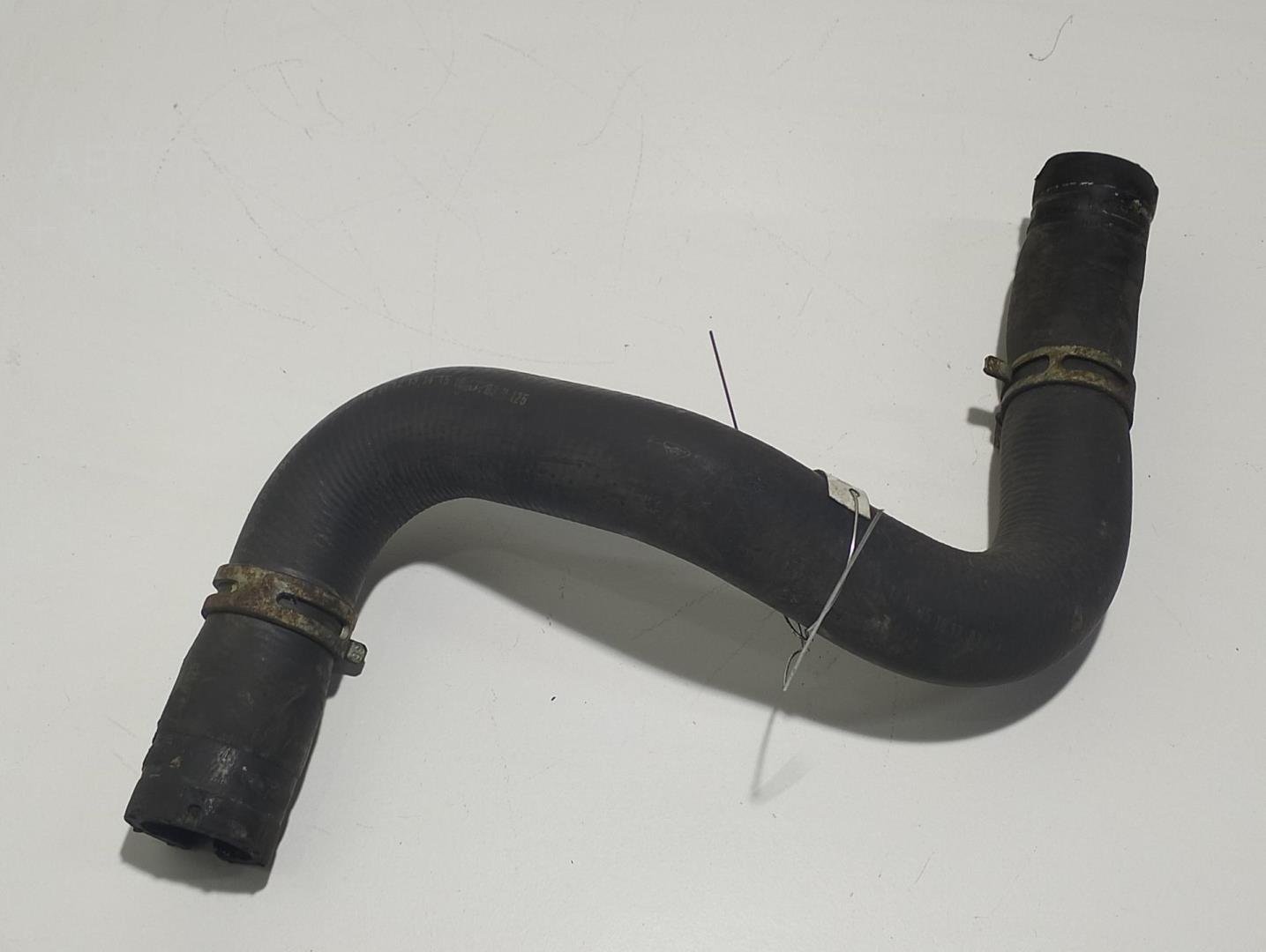 Патрубок радиатора