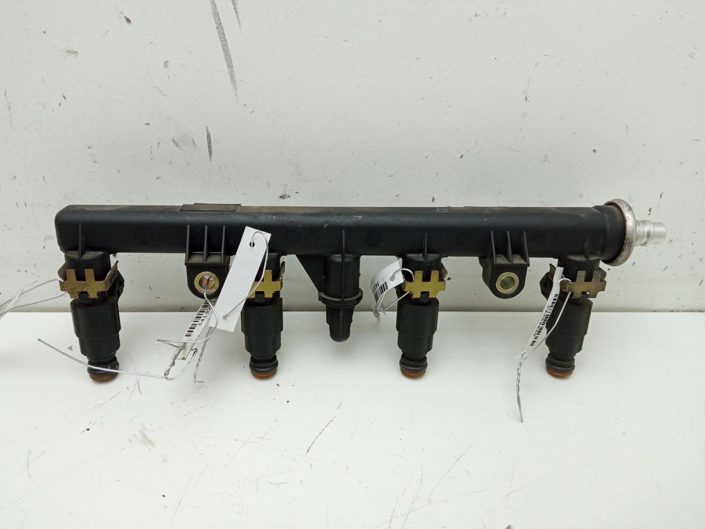 Рейка топливная (рампа)