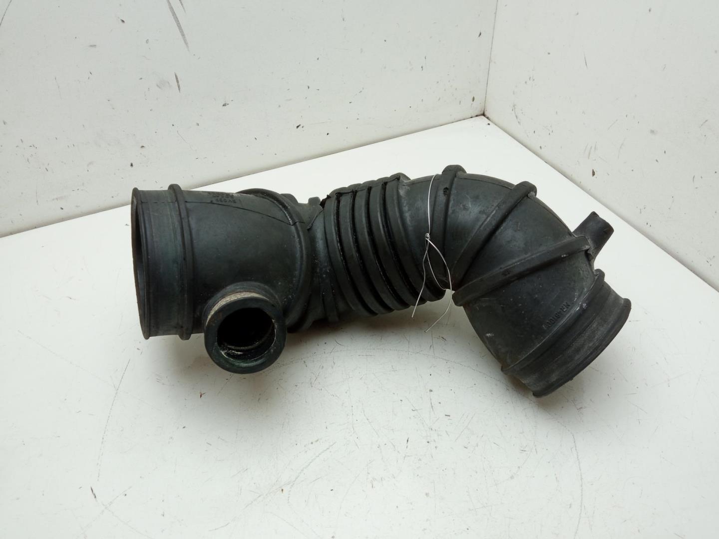 Патрубок воздушного фильтра