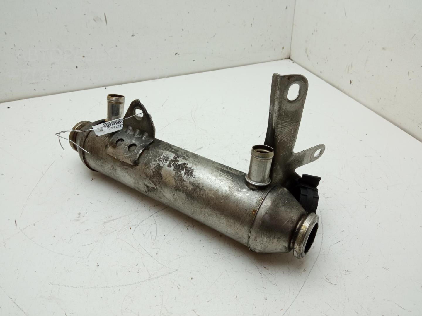 Тройник вентиляции картерных газов