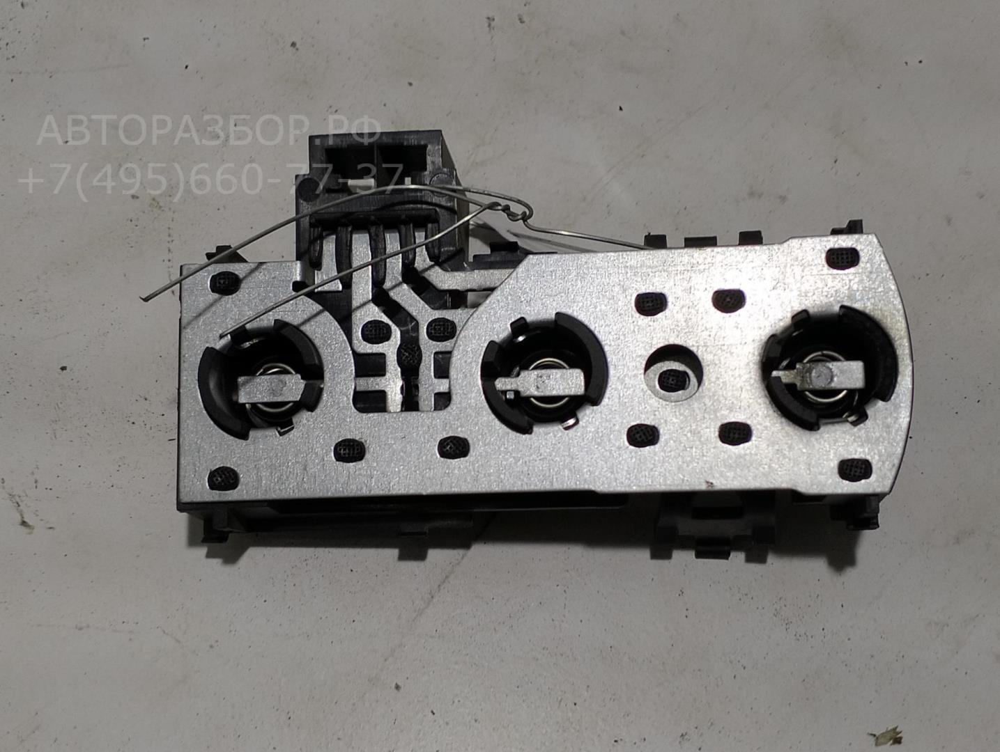 Плата заднего фонаря левого