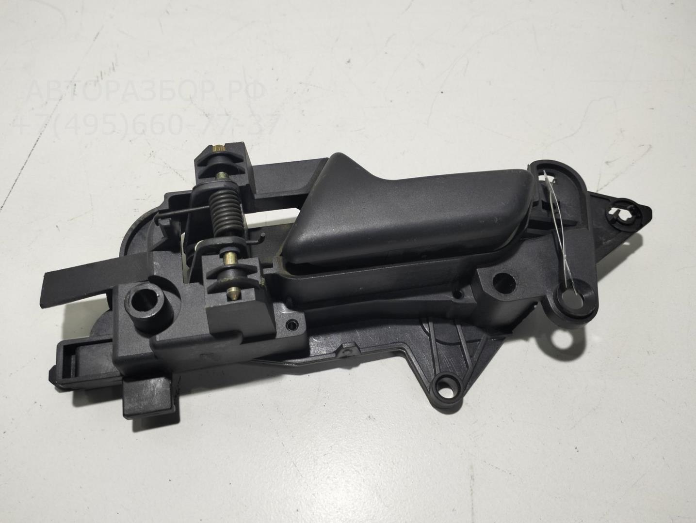 Ручка двери задней внутренняя левая