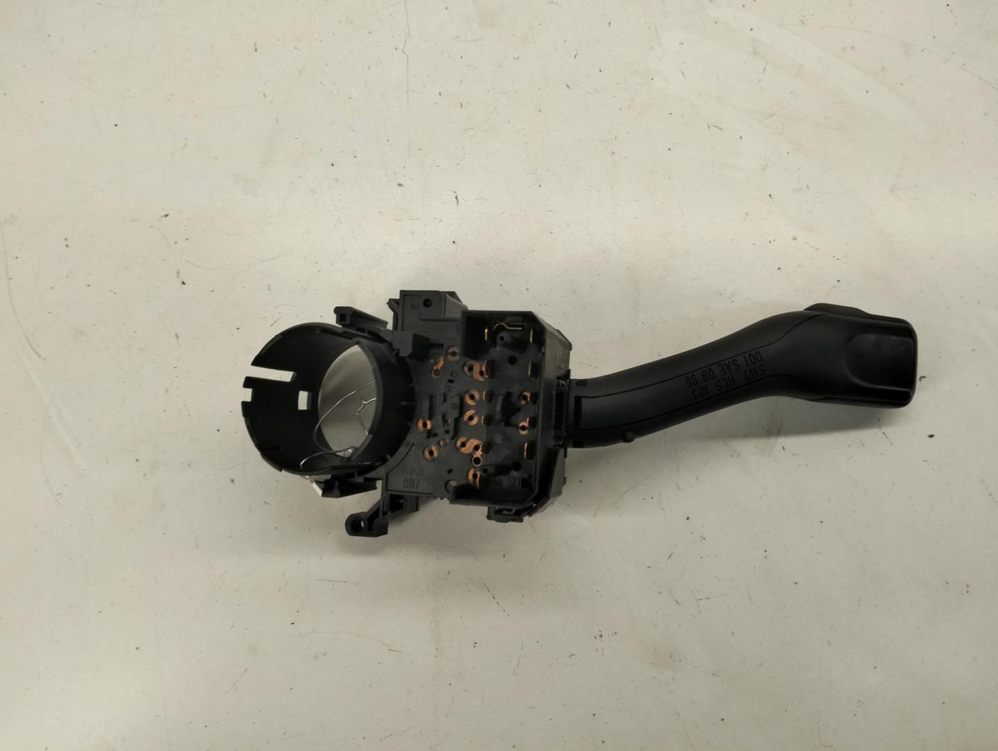 Переключатель поворотов подрулевой