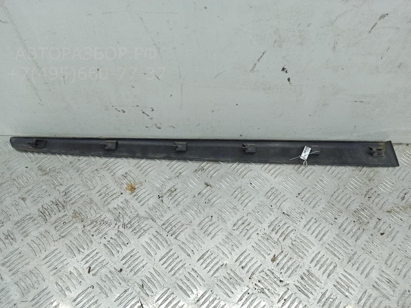 Накладка двери задней левой