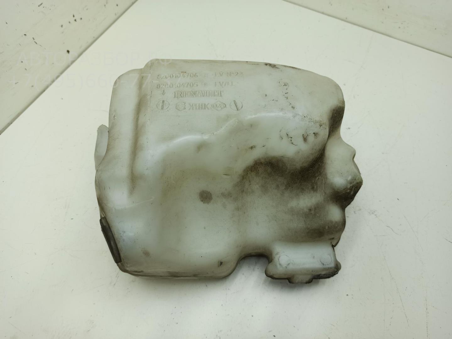 Бачок омывателя лобового стекла