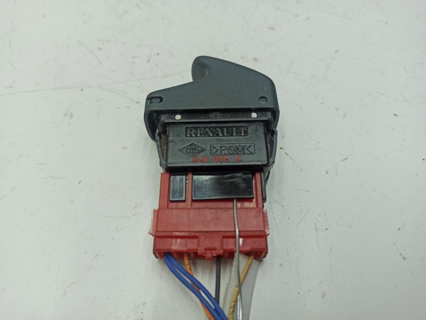 Кнопка стеклоподъемника