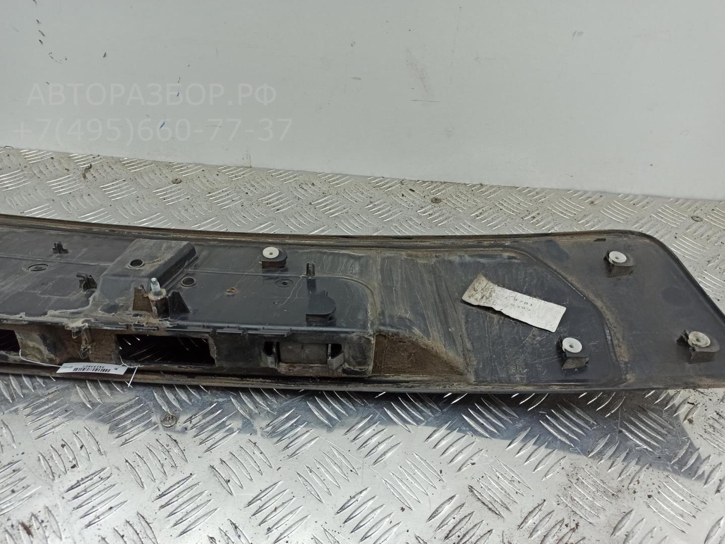 Накладка переднего бампера под номер