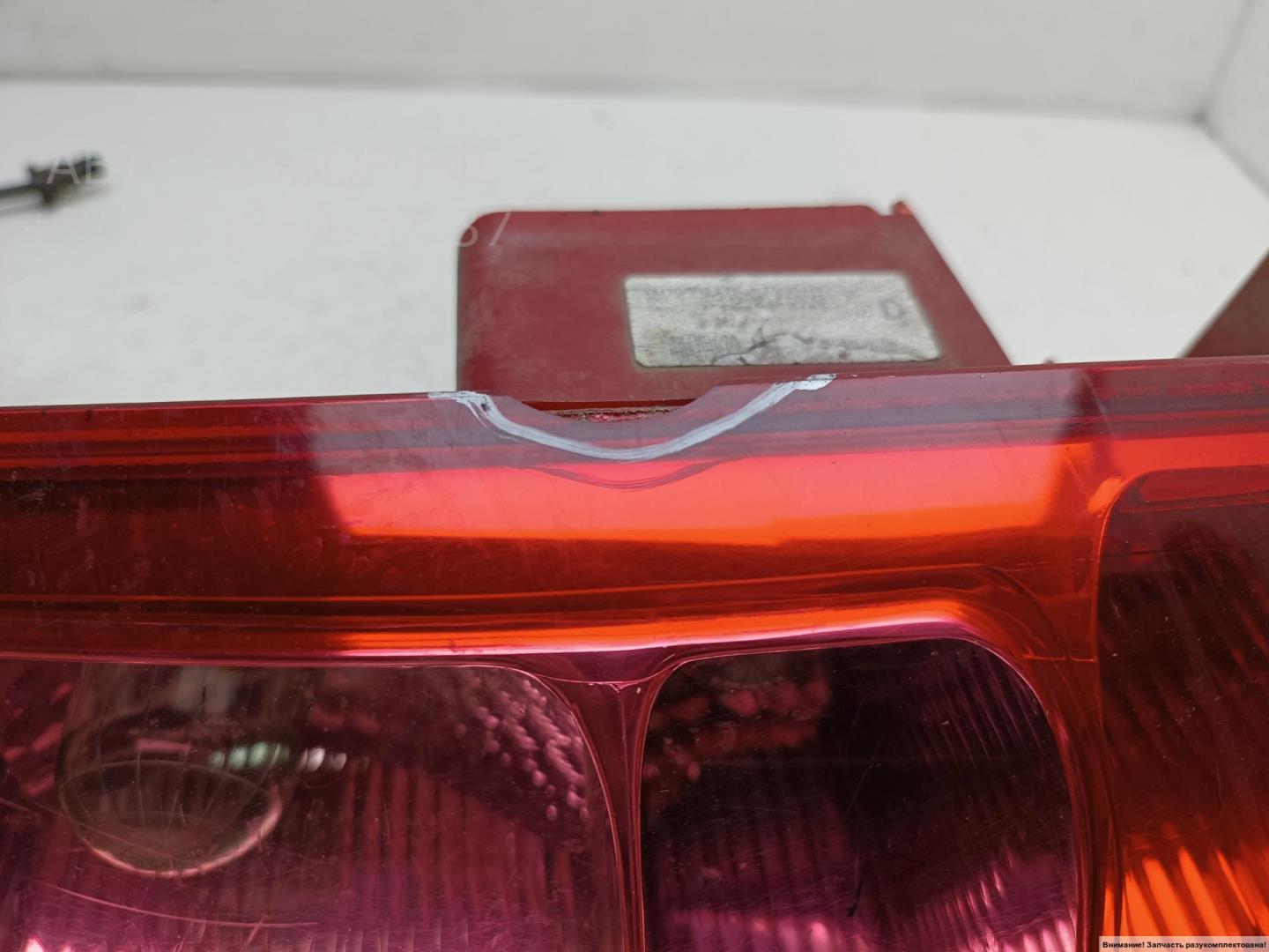 Фонарь задний правый