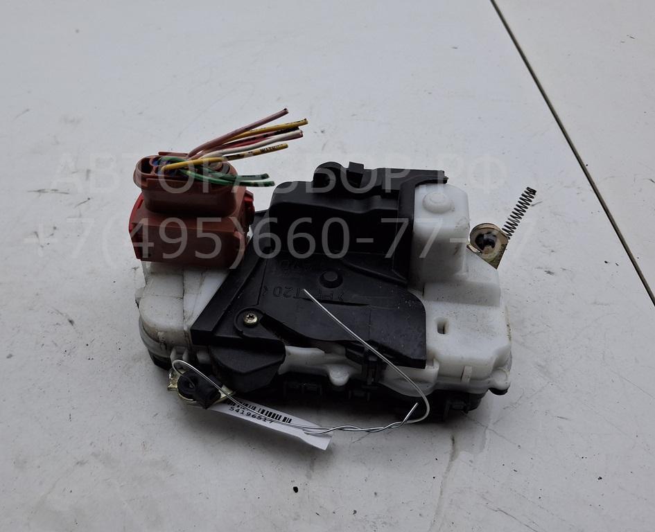 Замок двери передней правой