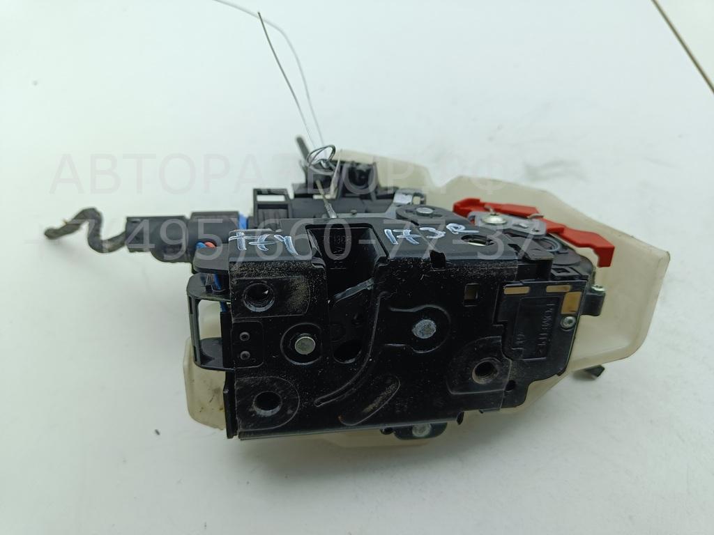 Замок двери задней правой