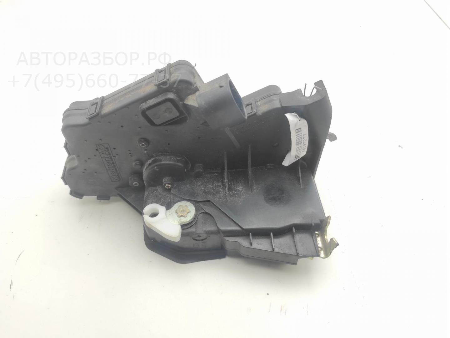 Замок двери задней правой