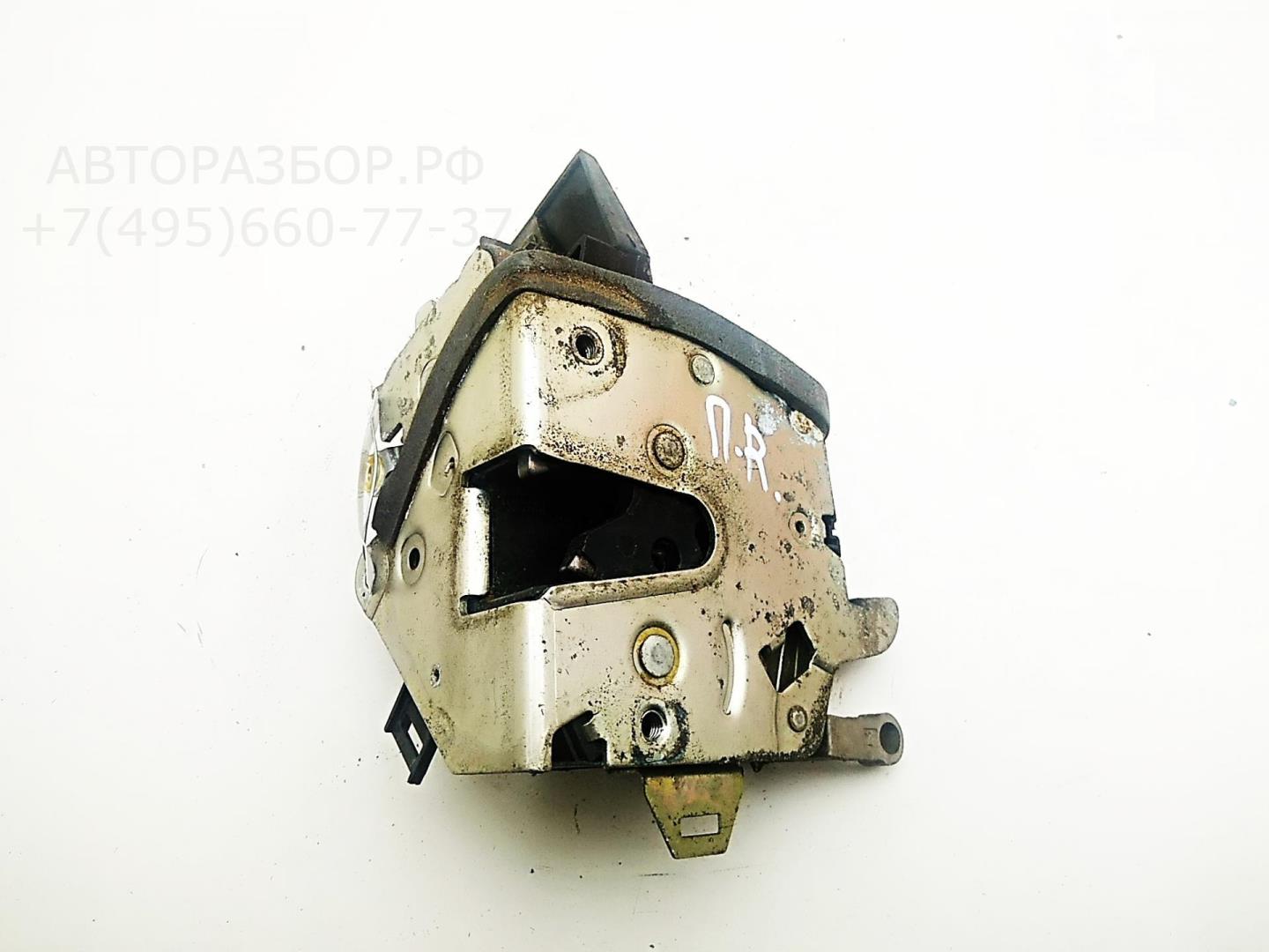 Замок двери передней правой