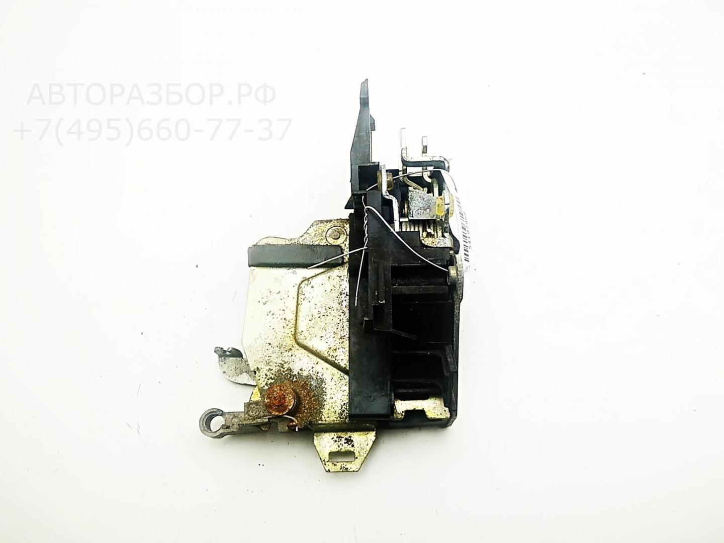 Замок двери передней правой