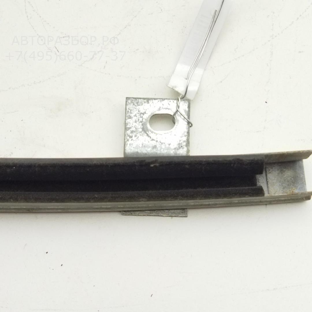 Уплотнитель двери