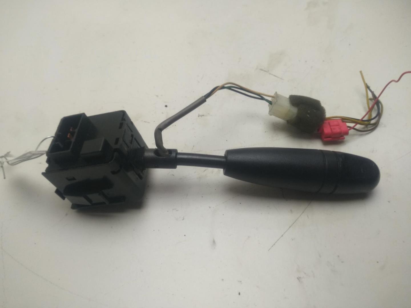 Переключатель поворотов подрулевой