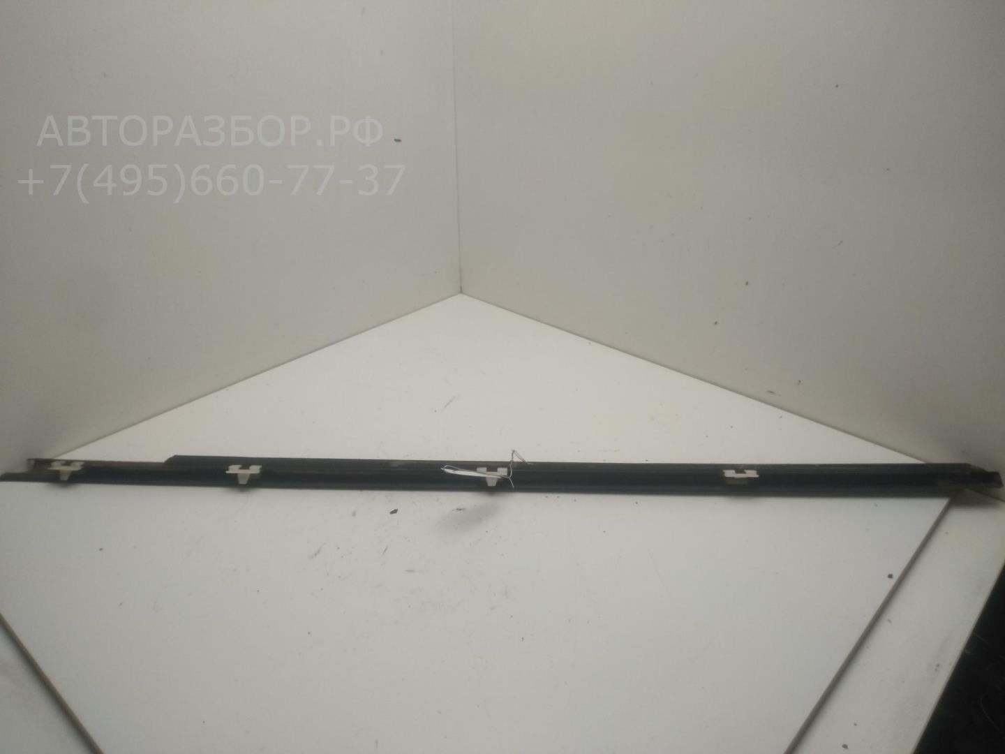 Накладка стекла заднего левого