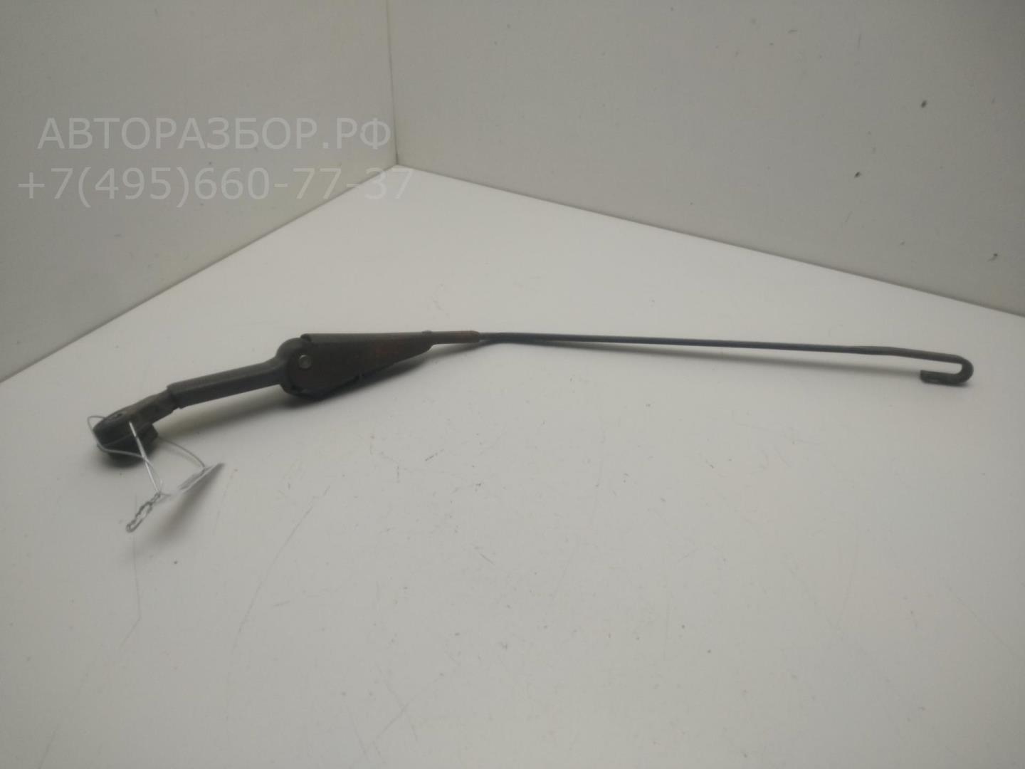 Поводок стеклоочистителя заднего