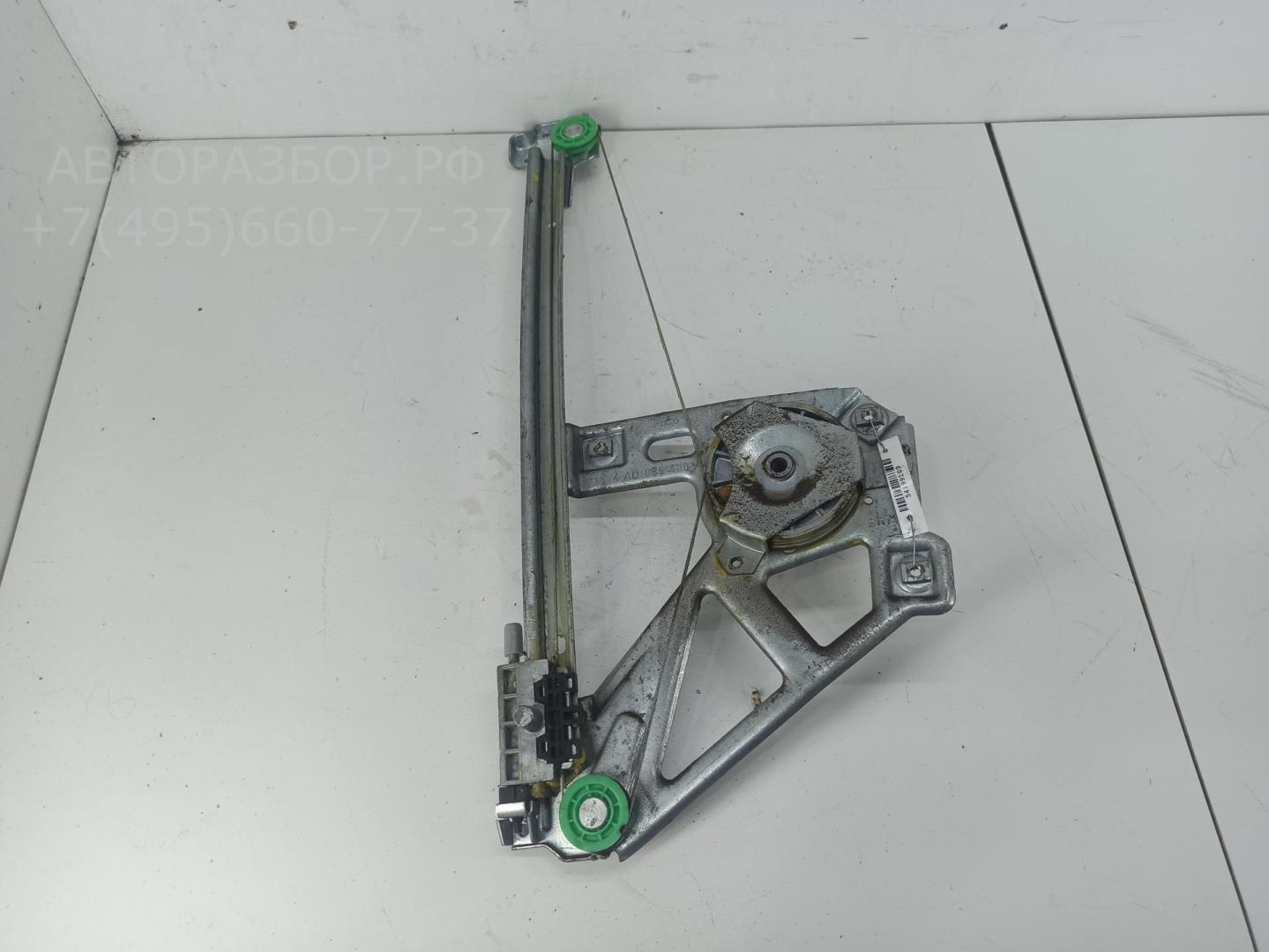 Стеклоподъемник механ. задний правый