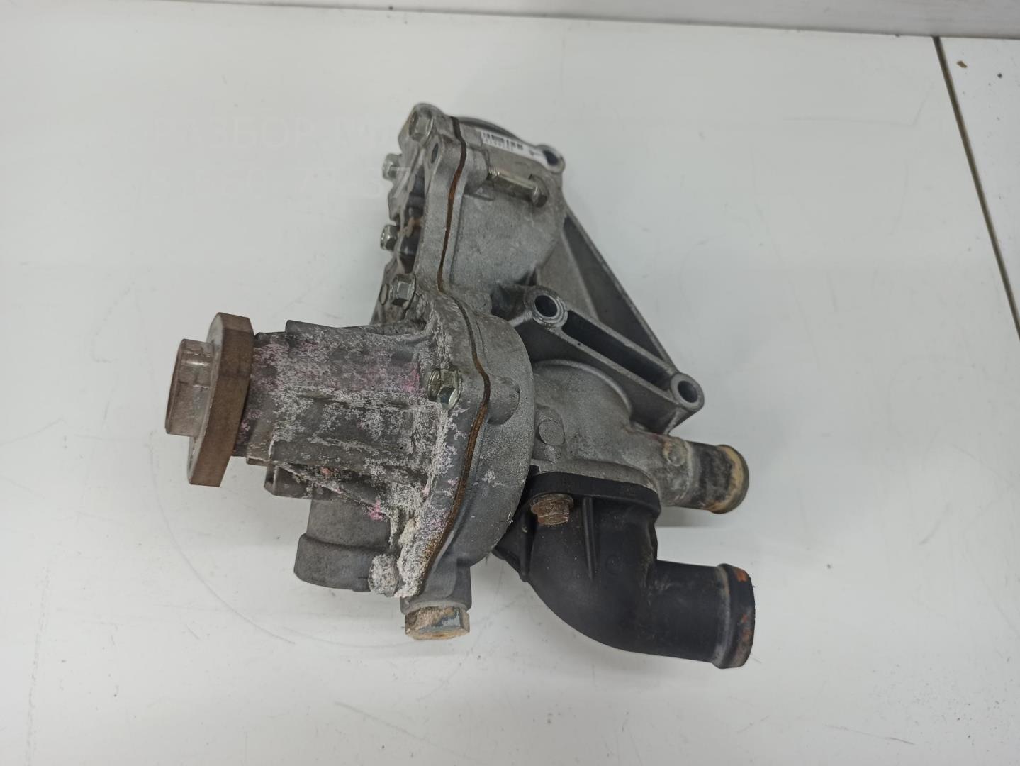 Насос водяной (помпа)