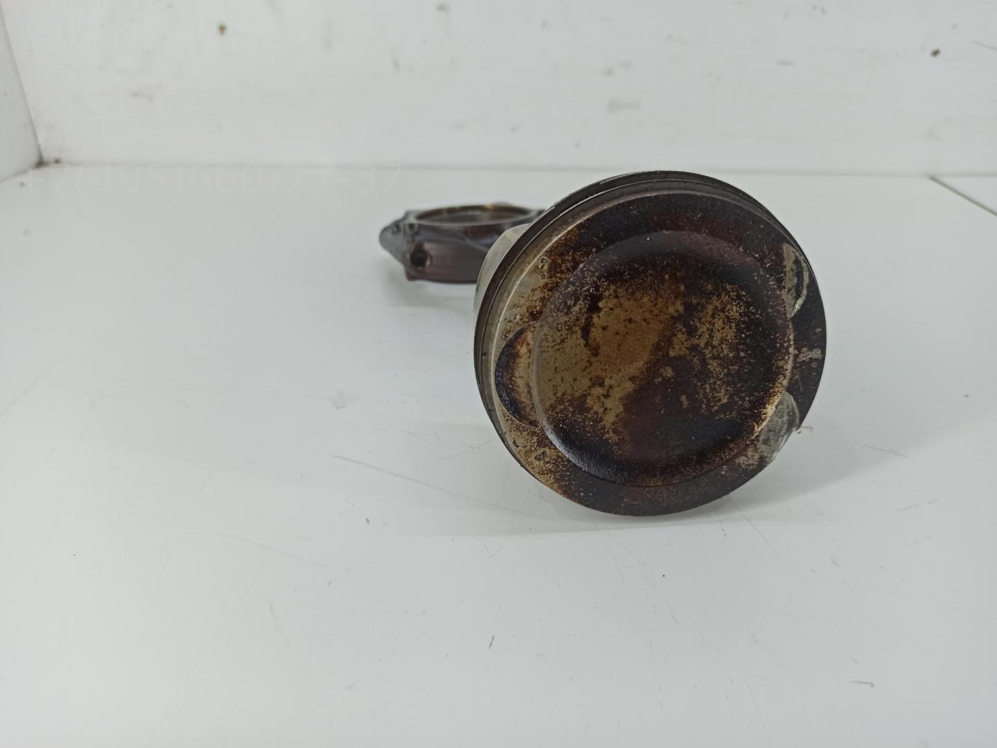 Поршень с шатуном