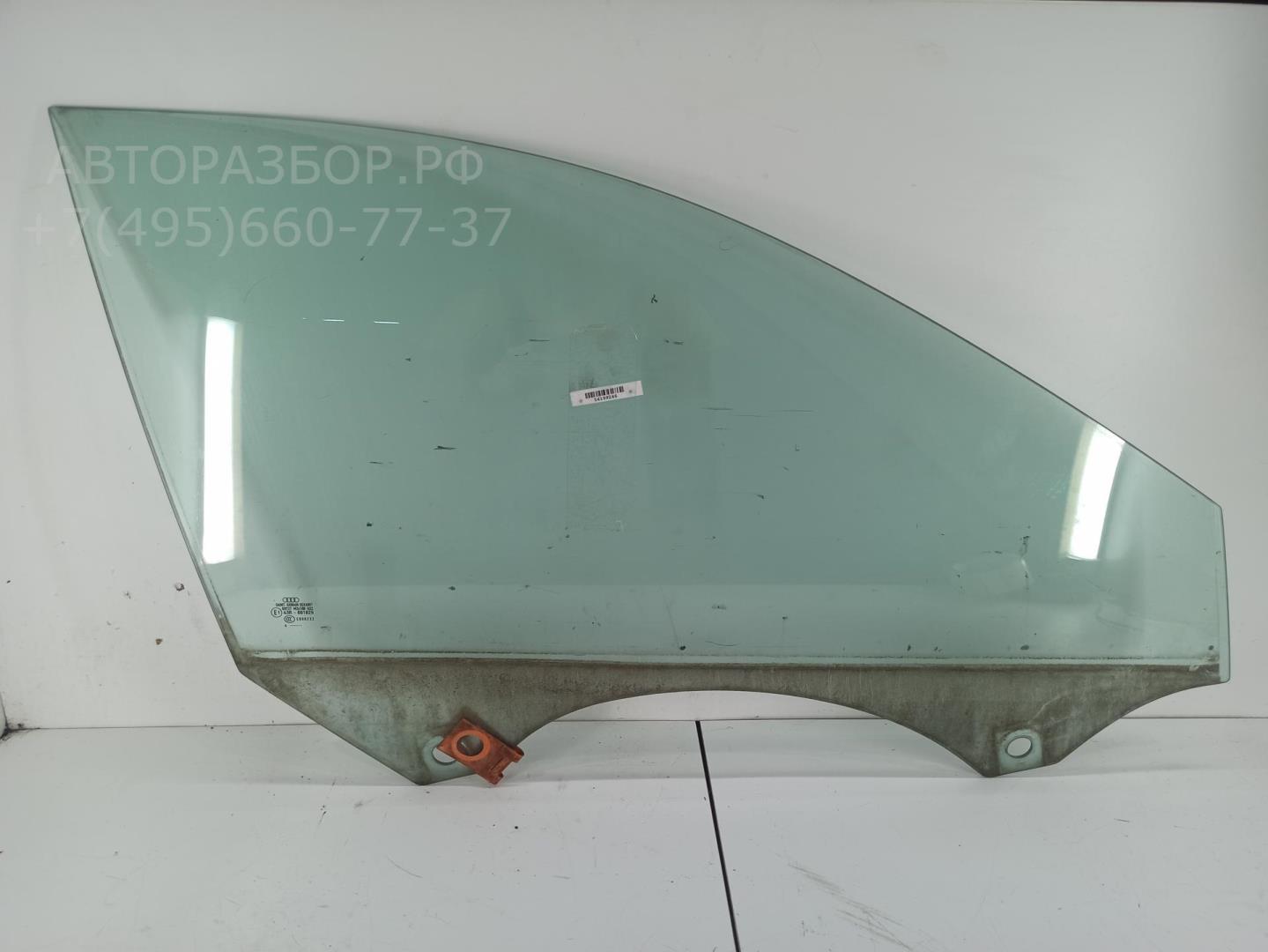 Стекло двери передней правой