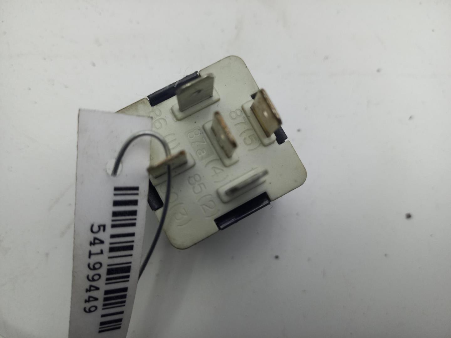 Реле топливного насоса