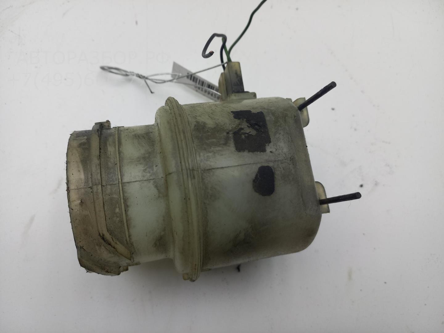 Бачок главного тормозного цилиндра