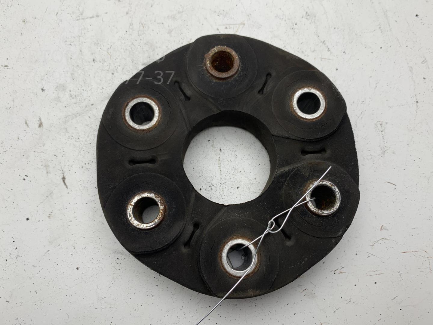 Муфта эластичная карданного вала