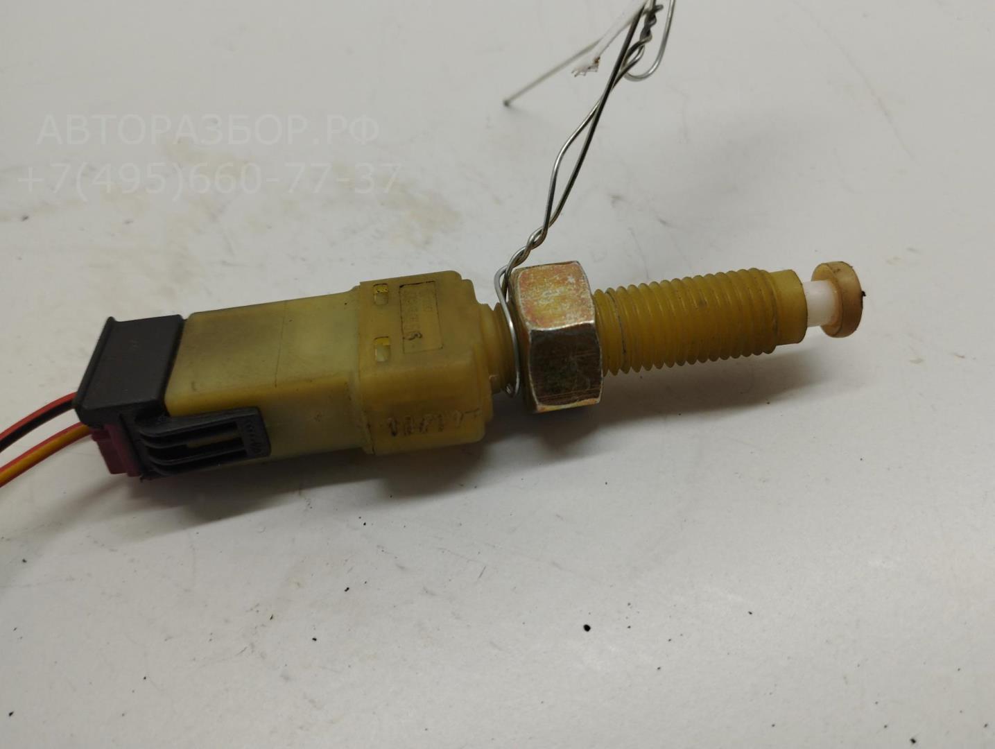 Датчик включения стопсигнала