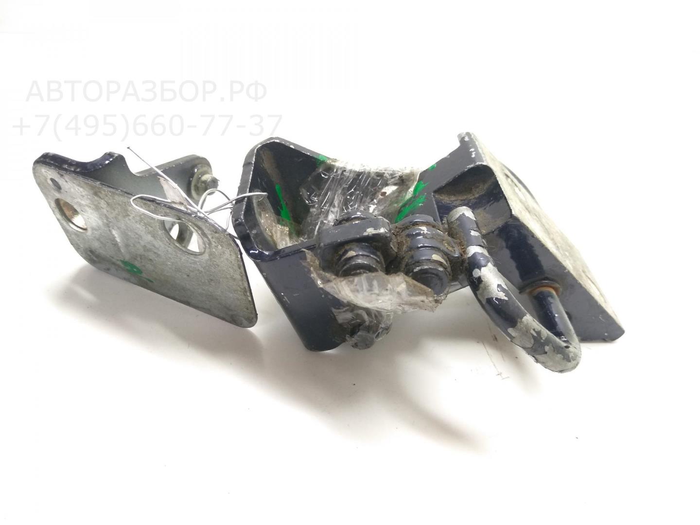 Петля двери