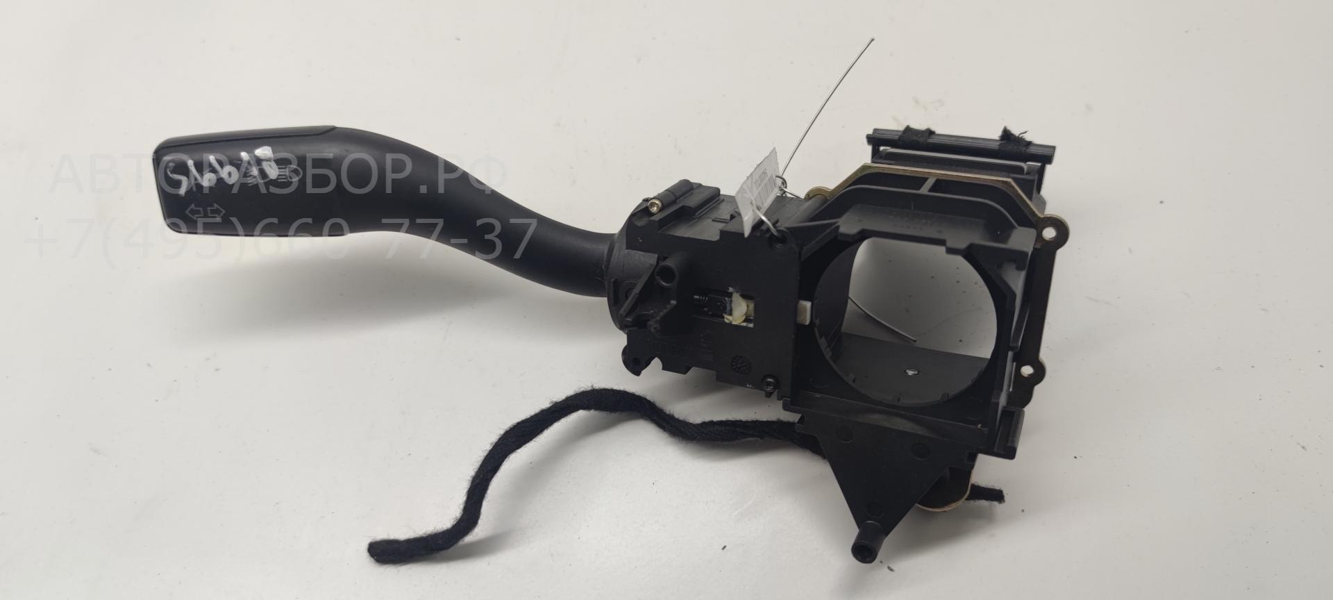 Переключатель поворотов подрулевой