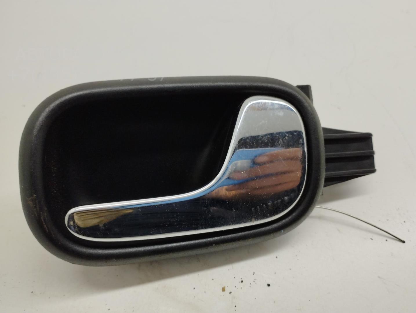 Ручка двери задней внутренняя правая