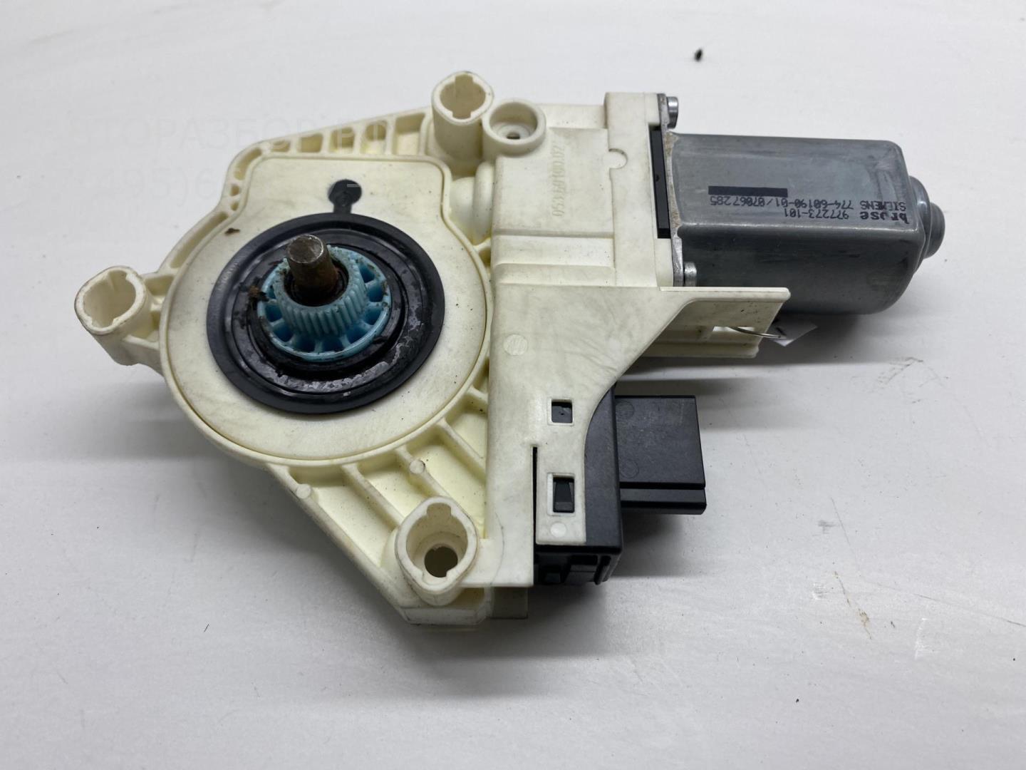 Моторчик стеклоподъемника