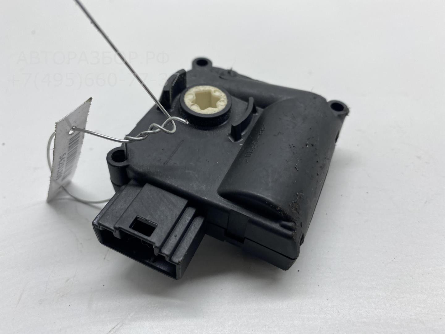 Моторчик заслонки печки