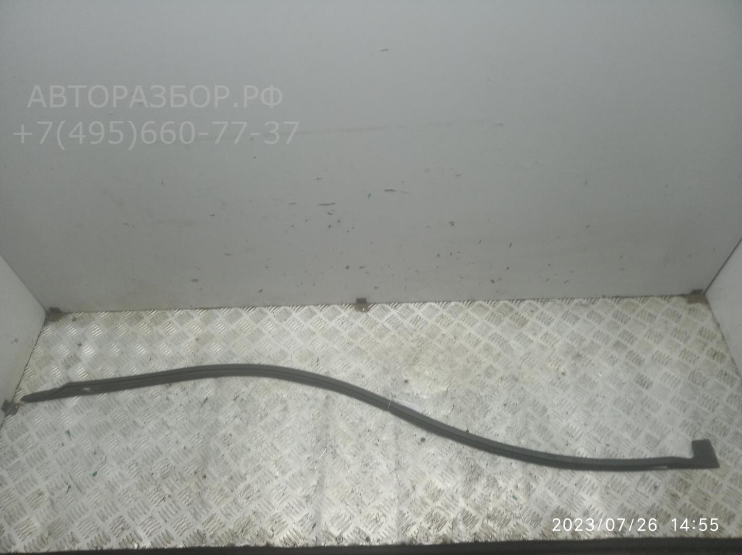 Уплотнитель двери