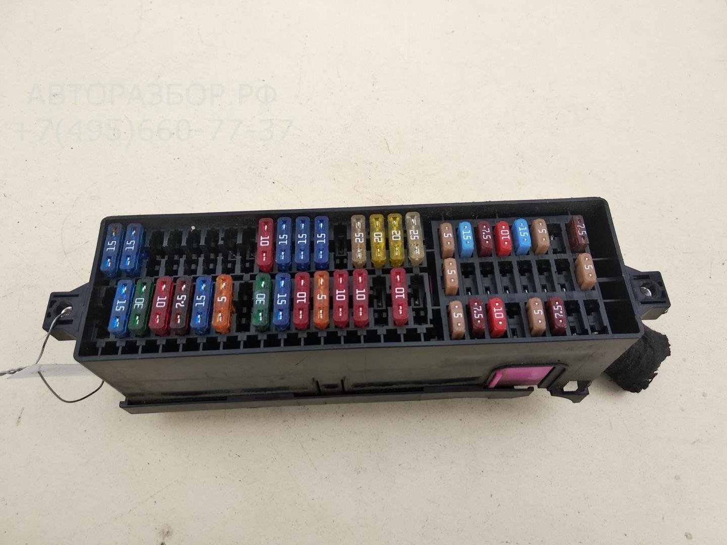 Блок предохранителей