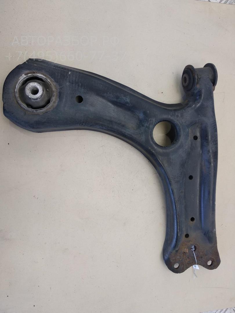 Рычаг передний правый