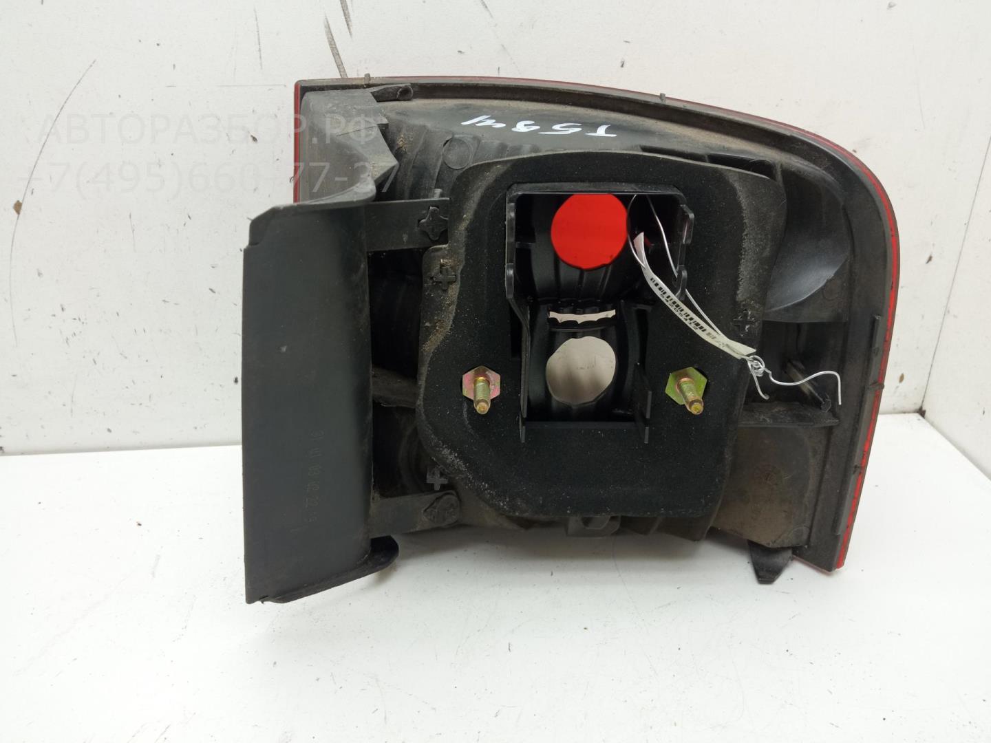 Фонарь задний левый