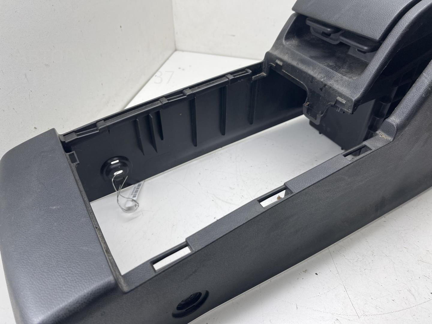 Подлокотник