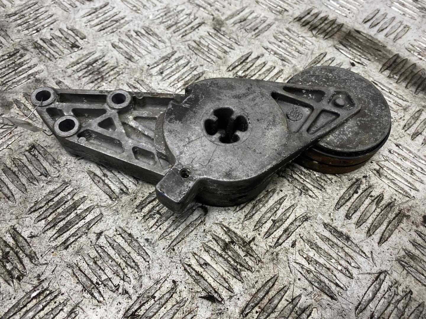 Механизм натяжения ремня ГРМ