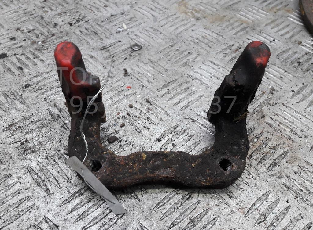 Скоба суппорта заднего