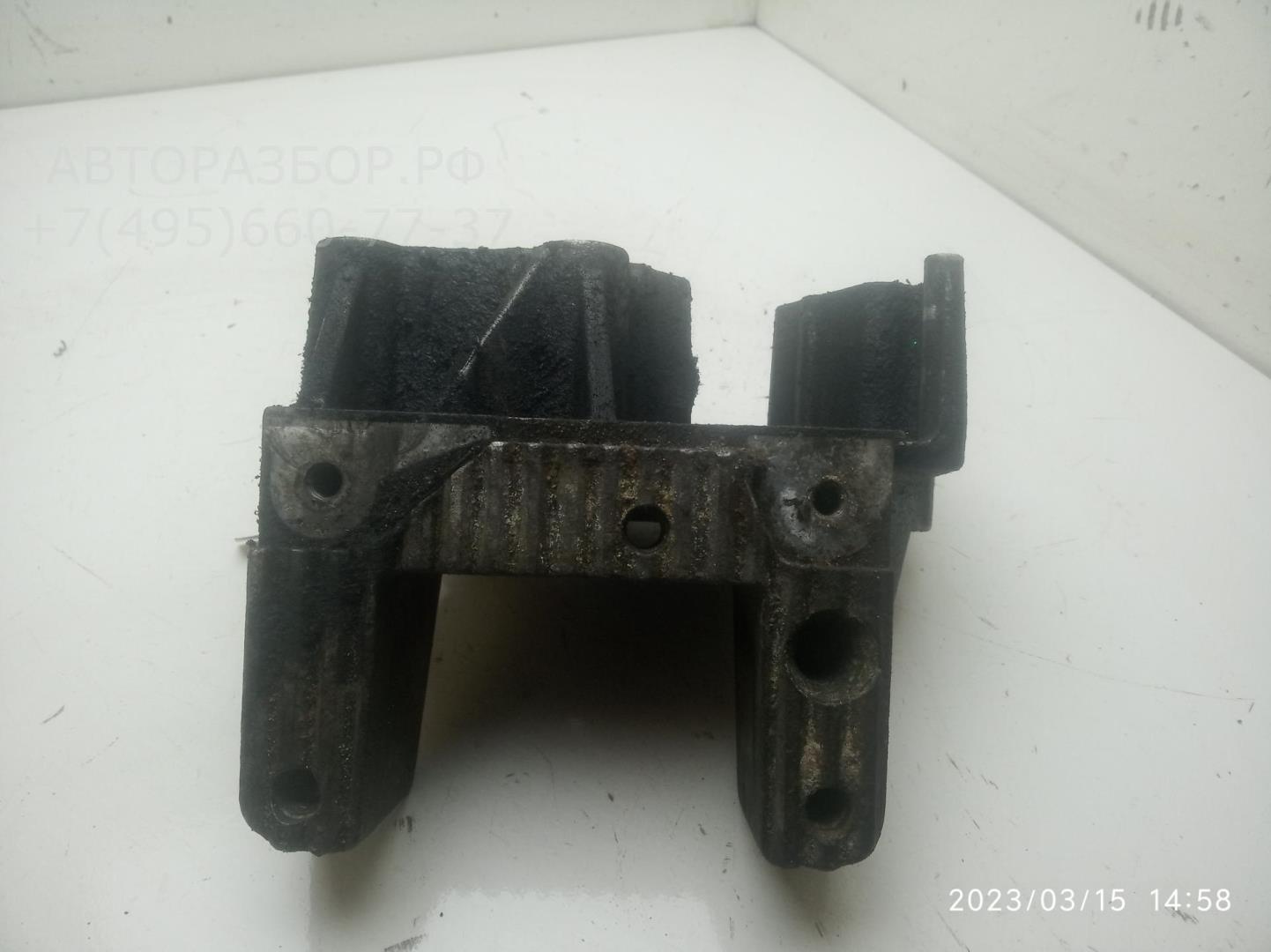 Опора двигателя