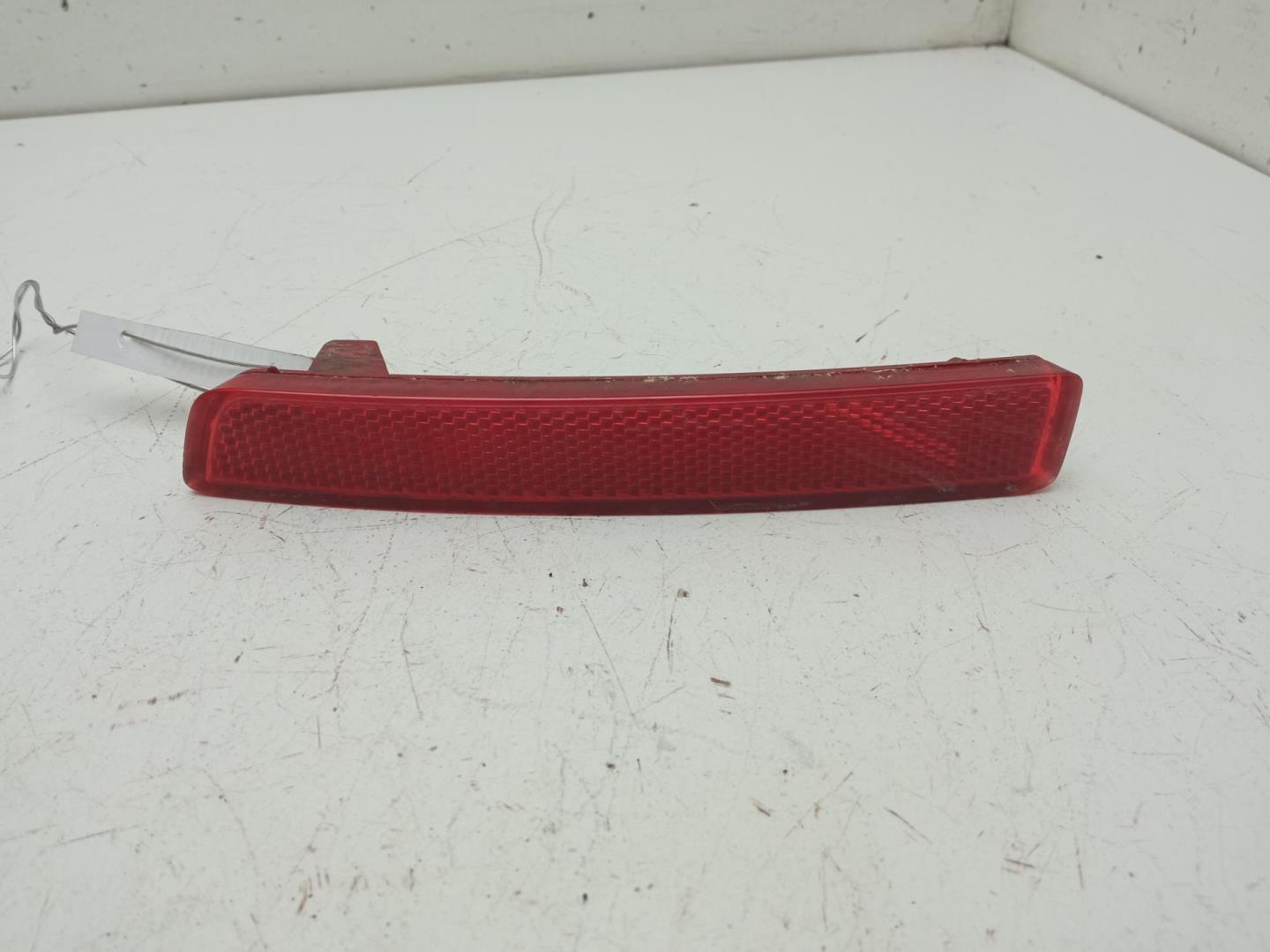 Отражатель в бампер задний правый