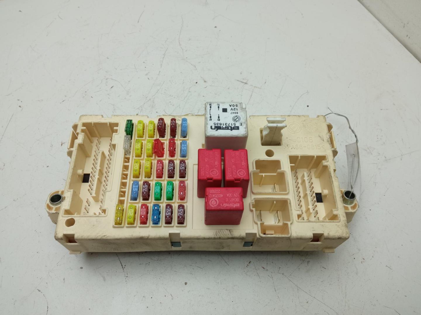 Блок предохранителей