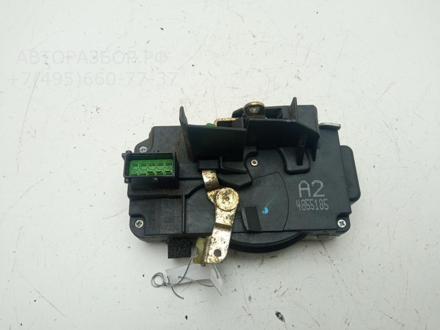 Замок двери передней правой