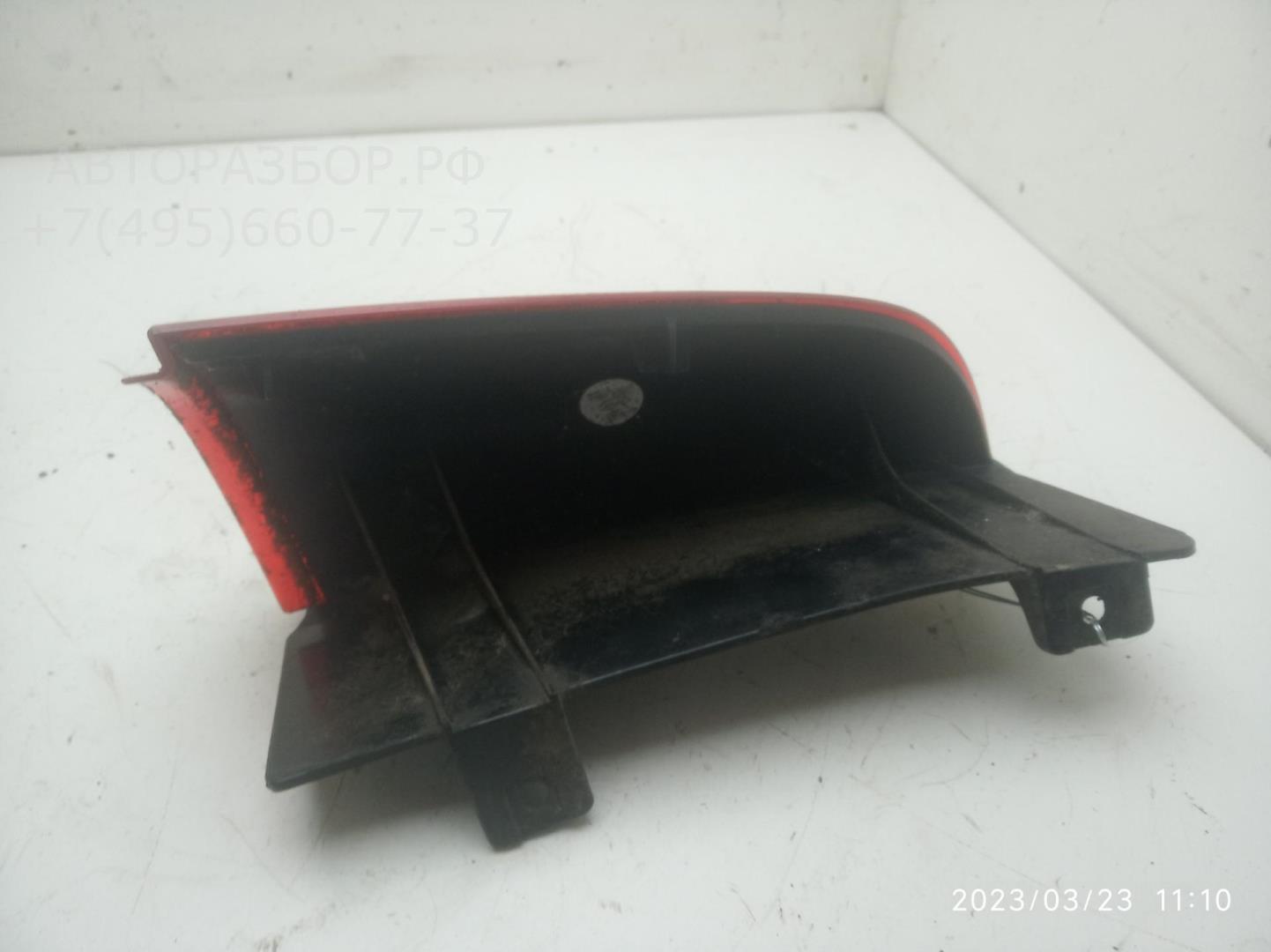 Отражатель в бампер задний правый
